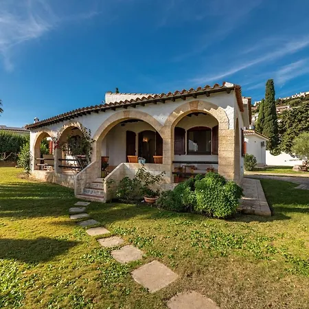 Lucienne Villa